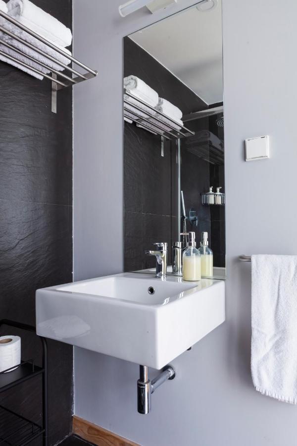 Alfama Terrace Apartment With Authentic XVIII Tiles And Historic Notes 3 Bedrooms & 2 Bathrooms Ac Lisboa Exterior foto